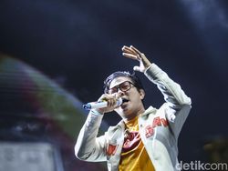 Pesona Andika dan Kangen Band Masih Bikin Perempuan Luluh