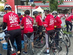 Serunya Indonesia Heart Bike di Semarang, Tua-Muda Gowes Keliling Kota