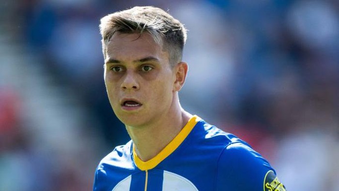 BRIGHTON, ENGLAND - SEPTEMBER 04: Leandro Trossard of Brighton & Hove Albion during the Premier League match between Brighton & Hove Albion and Leicester City at American Express Community Stadium on September 4, 2022 in Brighton, United Kingdom. (Photo by Sebastian Frej/MB Media/Getty Images)