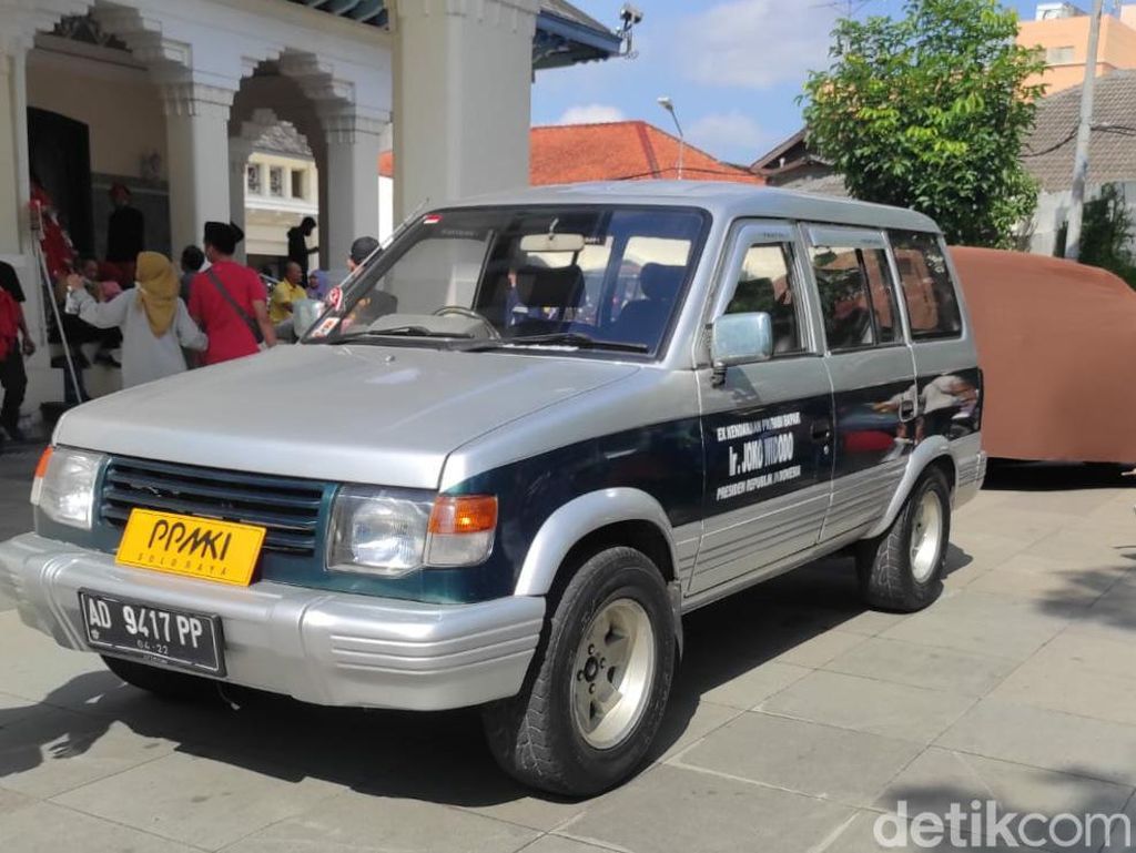 Mobil Panther yang Pernah Dipakai Jokowi Dilelang Rp 300 Juta, Berminat?