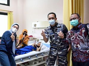 Bupati Nina Fasilitasi Pengobatan Zul, Bocah yang Telan Kunci di Indramayu Bupati Nina Fasilitasi Pengobatan Zul, Bocah yang Telan Kunci di Indramayu