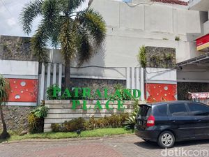 4 Kucing Mati Diduga Diracun, Patraland Place di Kota Malang Dibully Warganet 4 Kucing Mati Diduga Diracun, Patraland Place di Kota Malang Dibully Warganet