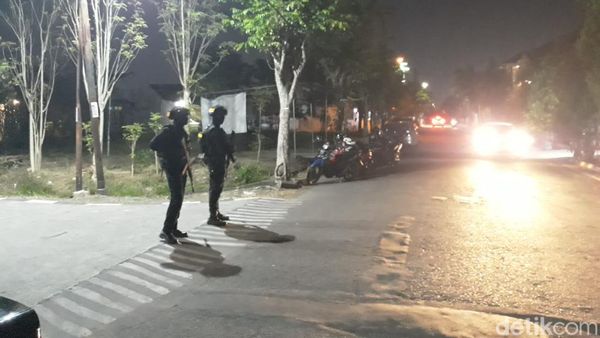Potret Suasana TKP Ledakan di Asrama Brimob Grogol Indah Sukoharjo