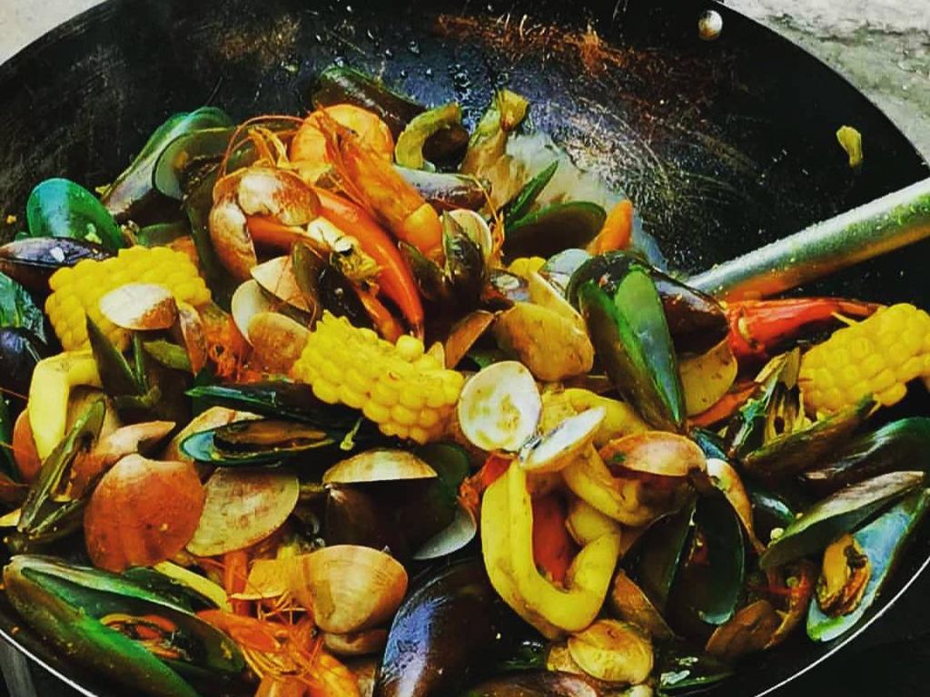 Komplet! 5 Tempat Makan Seafood Gerobakan Harga Rp 15 Ribuan Komplet! 5 Tempat Makan Seafood Gerobakan Harga Rp 15 Ribuan