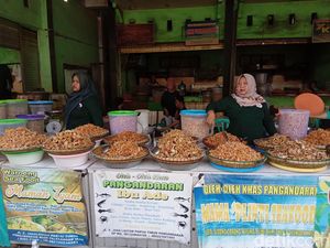 Wajib Coba! Rekomendasi Kuliner di Pantai Timur Pangandaran Wajib Coba! Rekomendasi Kuliner di Pantai Timur Pangandaran