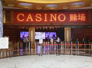 3 Kasino Mewah yang Disebut Jadi Tempat Lukas Enembe Main Judi