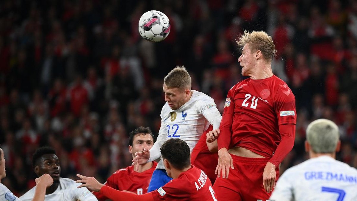 Link live streaming Prancis vs Denmark di Piala Dunia 2022 bisa ditonton secara berlangganan. (Foto: AFP via Getty Images/FRANCK FIFE)