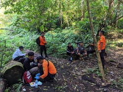 Malang Balita Dibawa Ortu Pendaki Pemula ke Gunung Soputan-Tersesat 2 Hari