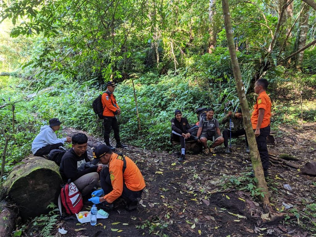 Balita Dibawa Mendaki Sampai Tersesat, Berujung Hipotermia Balita Dibawa Mendaki Sampai Tersesat, Berujung Hipotermia