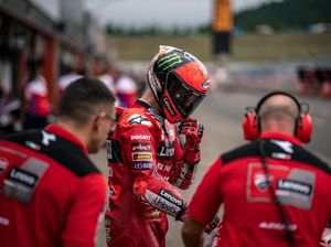 Tepuk Tangan Bagnaia usai Jatuh di Belakang Quartararo, Apa Maksudnya?