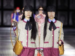 Tragedi Halloween di Itaewon, Gucci Batalkan Fashion Show di Seoul Tragedi Halloween di Itaewon, Gucci Batalkan Fashion Show di Seoul