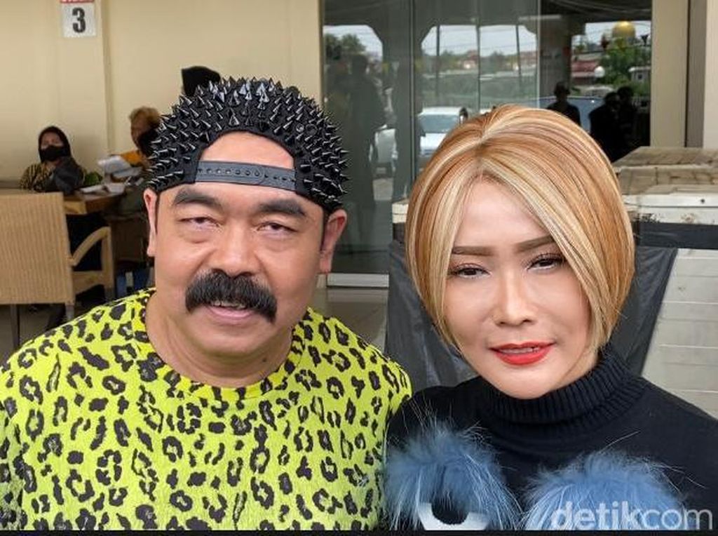 Disebut Numpang Hidup dengan Inul Daratista, Adam Suseno: Kami Mulai dari Nol Disebut Numpang Hidup dengan Inul Daratista, Adam Suseno: Kami Mulai dari Nol