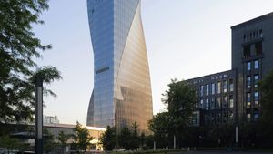 Unik, Gedung Ini Meliuk Bak Penari