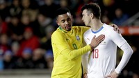 Gabriel Jesus, penyerang Brasil yang kini sedang bersinar di Arsenal, juga pernah dihadapi Kudela di laga bersama Timnas Republik Ceko. (Foto: Cees van Hoogdalem/Soccrates/Getty Images)
