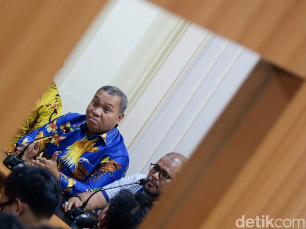 Pengacara Jawab Jokowi soal Lukas Enembe Dipanggil KPK
