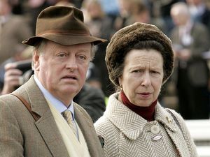 Foto: Kedekatan Putri Anne & Mantan Suami Permaisuri Camilla, Dulu Pacaran