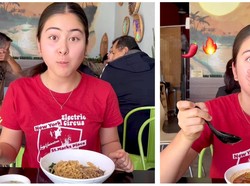 Cicip Makanan Indonesia, Selebgram Bule Kepincut Bakmi dan Sate