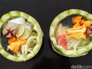 Unik dan Segar! Santap Sop Buah dari Mangkuk Melon Tasikmalaya