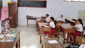 Siswa SDN Gesikan Purworejo Diajar Ibu PKK Usai Guru Dipindah