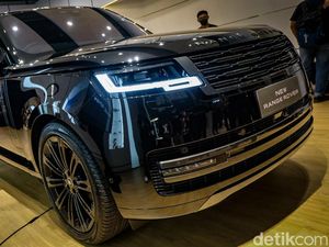 Baru Meluncur di Indonesia, Range Rover Seharga Rp 5,9 M Nyaris Ludes Baru Meluncur di Indonesia, Range Rover Seharga Rp 5,9 M Nyaris Ludes