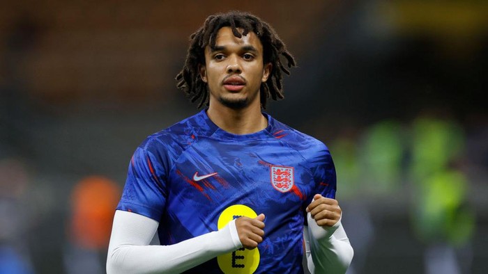 MILAN, ITALY - SEPTEMBER 23: Trent Alexander-Arnold of England warms up prior to the UEFA Nations League League A Group 3 match between Italy and England at San Siro on September 23, 2022 in Milan, Italy. (Photo by Matteo Ciambelli/DeFodi Images via Getty Images)