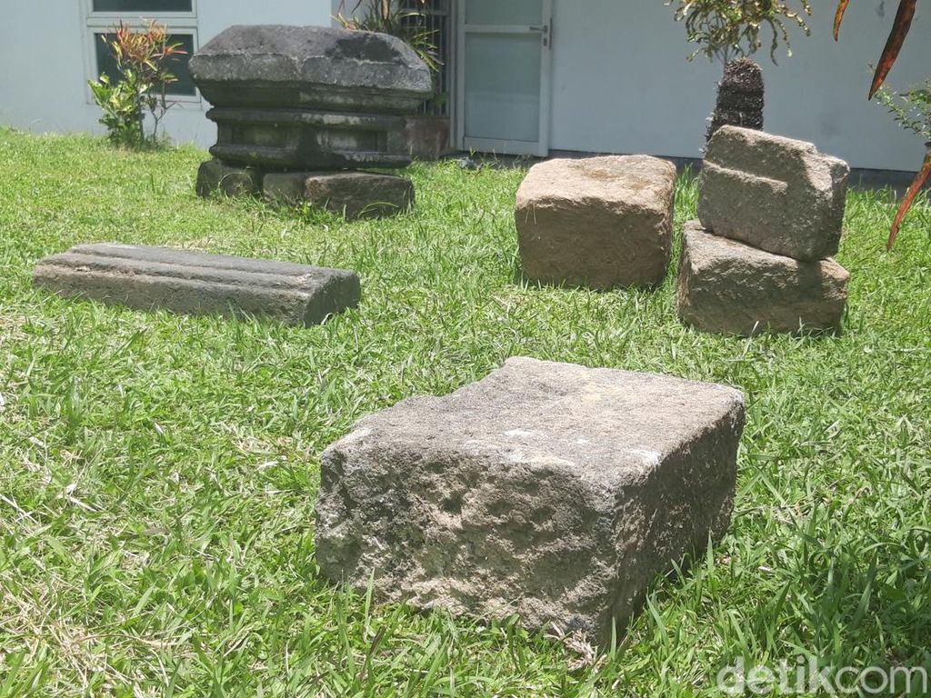 6 Batuan Diduga Cagar Budaya Dievakuasi ke Museum Boyolali 6 Batuan Diduga Cagar Budaya Dievakuasi ke Museum Boyolali