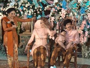 Krisdayanti dan Anang Sepanggung Lagi, Bawakan Timang-timang