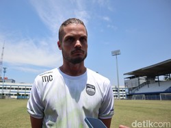 Jelang Persib Vs Persija, Aksi Kudela Bertemu Ronaldo Tuai Sorotan