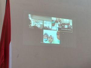 Begal Wanita di Surabaya dan Komplotannya Dituntut 2 Tahun Penjara Begal Wanita di Surabaya dan Komplotannya Dituntut 2 Tahun Penjara