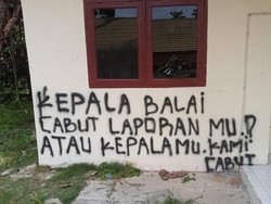 Kades Dilarang Terbitkan SKT, Warga Pelalawan Geruduk Balai TNTN