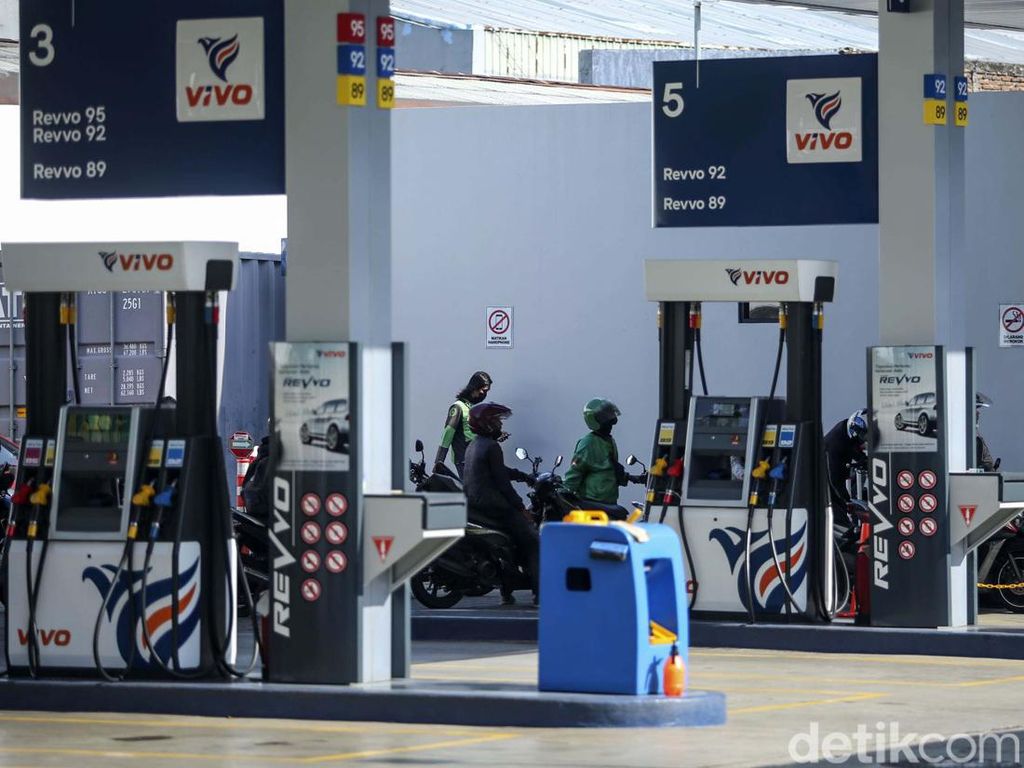 Ini Daftar Harga BBM Pertamina, Shell, VIVO, dan BP per 1 Oktober 2022, Mulai Rp 13.900 Ini Daftar Harga BBM Pertamina, Shell, VIVO, dan BP per 1 Oktober 2022, Mulai Rp 13.900