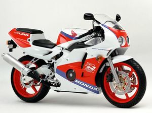 Sudah Tahu Belum Honda Pernah Jual CBR250RR 4 Silinder? Sudah Tahu Belum Honda Pernah Jual CBR250RR 4 Silinder?
