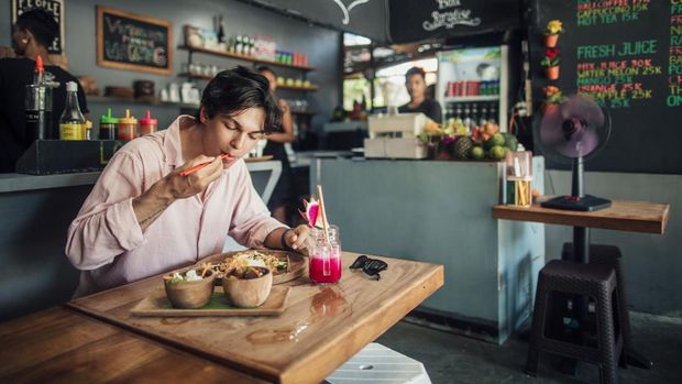 Ilustrasi makan siang di restauran