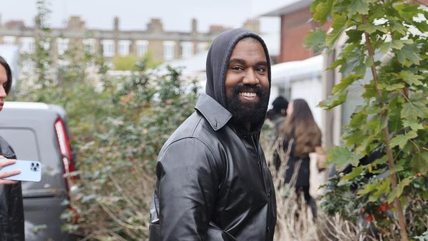 Potret Before-After Rumah Kanye West yang Mirip Parkiran Gedung