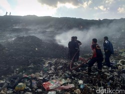 Kebakaran di TPA Antang Makassar Padam Setelah 4 Jam 30 Menit
