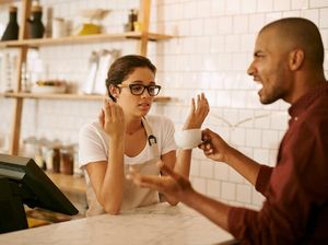 Tak Disomasi! Keluhkan Produk Makanan, 7 Netizen Ini Diganti Rugi Berlipat-lipat Tak Disomasi! Keluhkan Produk Makanan, 7 Netizen Ini Diganti Rugi Berlipat-lipat