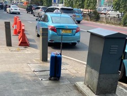 Koper Misterius Tergeletak di Depan Polda Metro, Polisi Selidiki