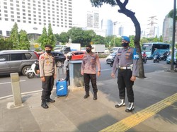 Bikin Heboh, Koper di Depan Polda Metro Jaya Ternyata Milik Anggota Brimob