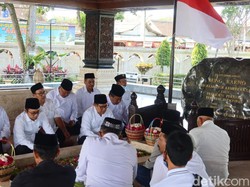 Muhaimin Iskandar Bersama Petinggi PKB Ziarah Makam Bung Karno