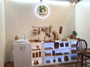 Sepak Terjang Pengrajin Kayu yang Mulai Dilirik Jepang Sepak Terjang Pengrajin Kayu yang Mulai Dilirik Jepang