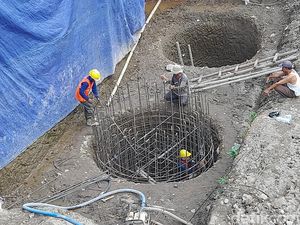 Progres Tembok Antilongsor Jembatan 3 Cilebut: Rangka Fondasi Dipasang Progres Tembok Antilongsor Jembatan 3 Cilebut: Rangka Fondasi Dipasang