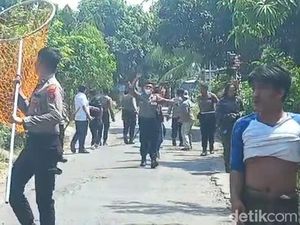 Pria Ngamuk Disebut ODGJ Bawa Celurit-Sekap Ibunya Residivis Narkoba-Pencurian Pria Ngamuk Disebut ODGJ Bawa Celurit-Sekap Ibunya Residivis Narkoba-Pencurian