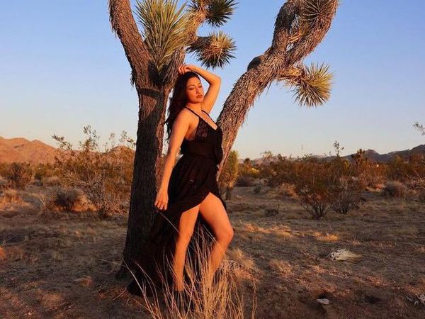 Potret Rahma Azhari Tetap Hot di Usia 41 Tahun