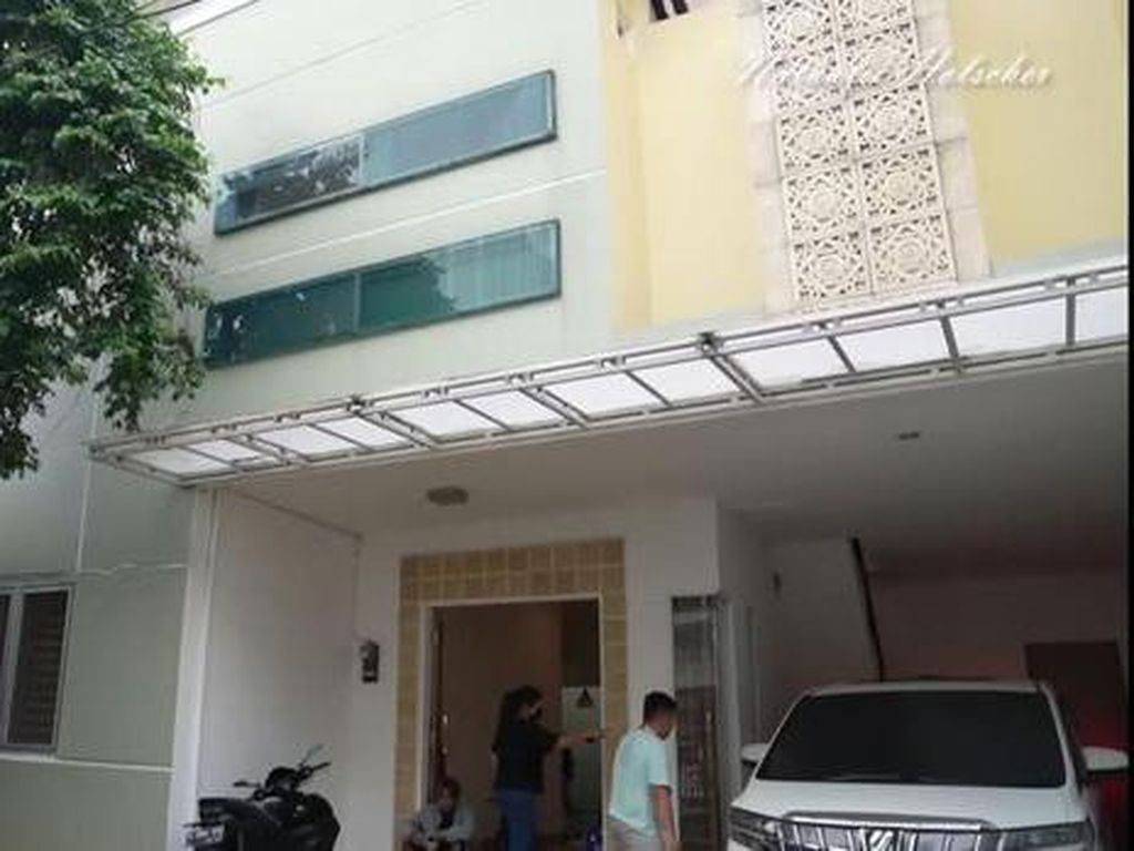 8 Foto Rumah Nathalie Holscher Setelah Cerai dari Sule, Ada Pool Indoor 8 Foto Rumah Nathalie Holscher Setelah Cerai dari Sule, Ada Pool Indoor