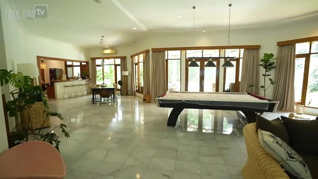 Rumah Sophia Latjuba Rumah Sophia Latjuba