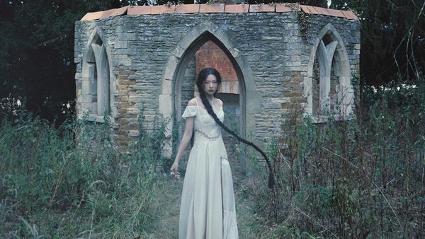 Teaser Foto Debut Solo Seulgi Red Velvet yang Creepy Banget!