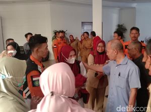 Tidak Masuk Data Pegawai Non-ASN, 47 Honorer Indramayu Curhat ke DPRD Tidak Masuk Data Pegawai Non-ASN, 47 Honorer Indramayu Curhat ke DPRD