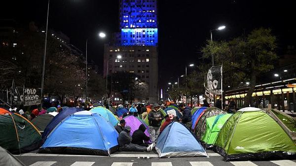 Protes Pemerintah, Warga Argentina Kemah Massal di Jalanan