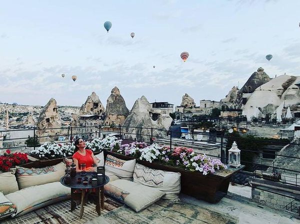 Momen Cathrine Wilson saat Ngeteh di Cappadocia hingga Italia