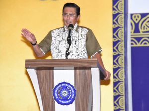 Waket MPR Ajak Mahasiswa Jadi Pengusaha & Ciptakan Lapangan Kerja Waket MPR Ajak Mahasiswa Jadi Pengusaha & Ciptakan Lapangan Kerja